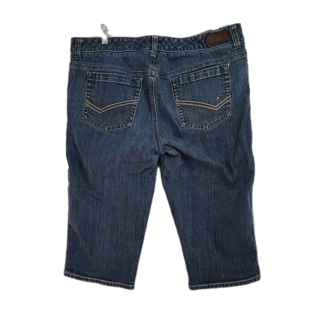 Tommy Hilfiger Denim Capri Jeans Women's Size 12 Medium Wash Blue 17" Inseam - Picture 2 of 8